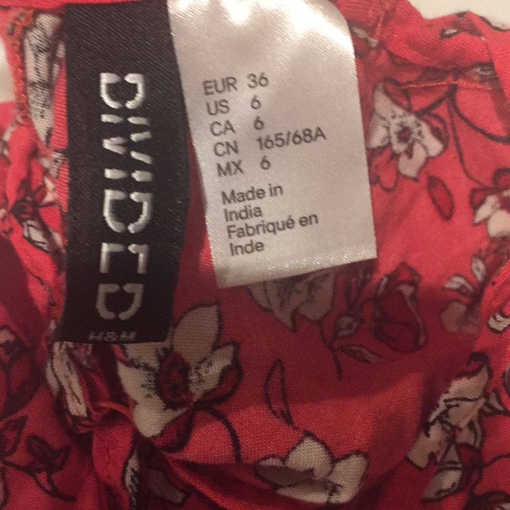 Divided Floral ROMPER - Picture 2 of 3